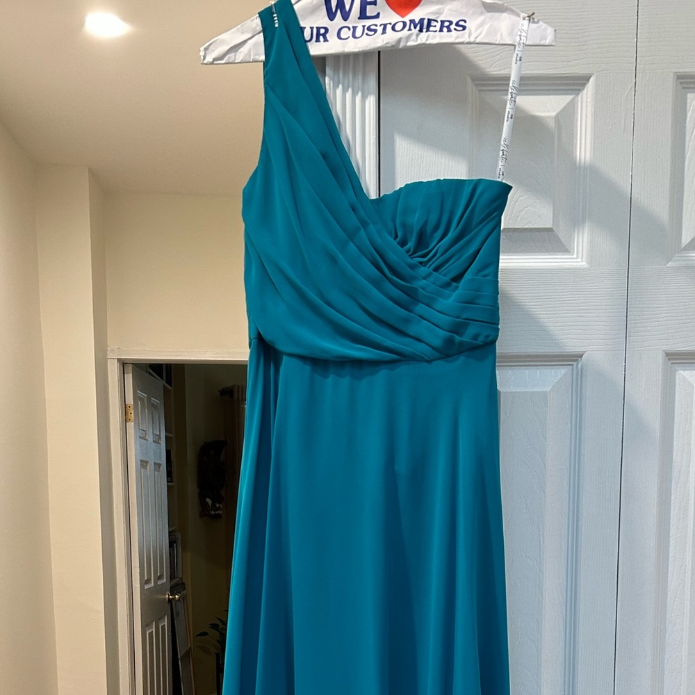 Beautiful green DB Studio gown
